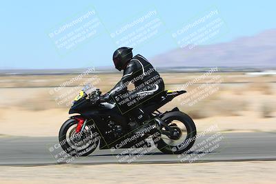 media/Apr-15-2022-Apex Assassins (Fri) [[9fb2e50610]]/Trackday Level 1/Session 2/Speed Shots/